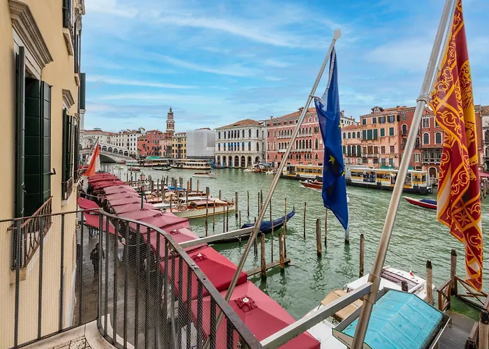 H10 Palazzo Canova Venise